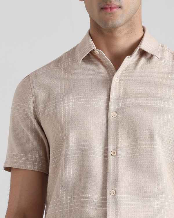 Beige Textured Check Slim Fit Casual Shirt