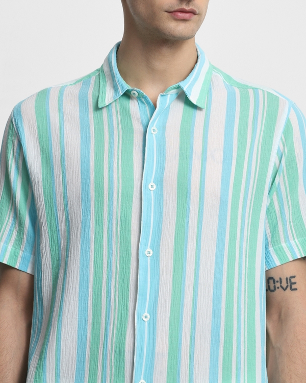 Green Textured Stripe Slim Fit Casual Shirt