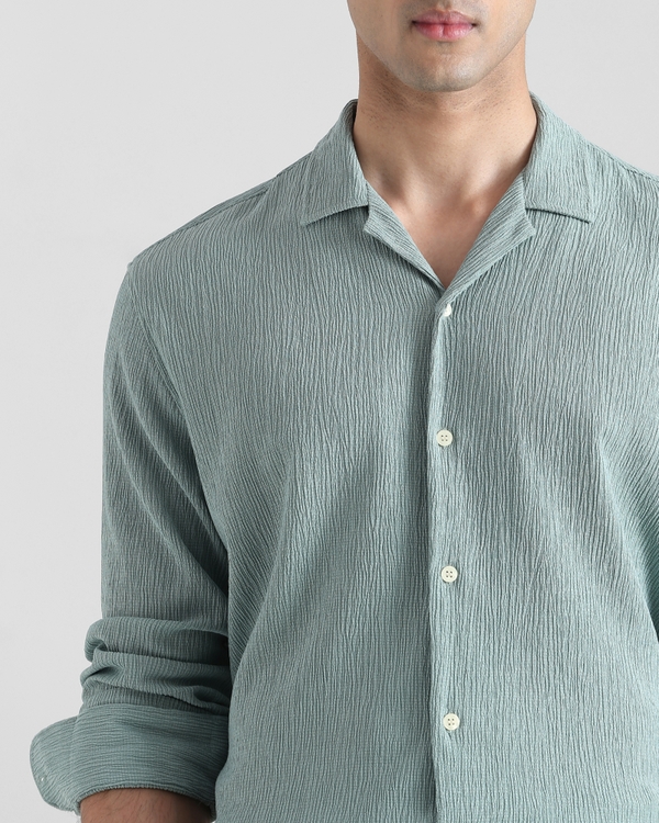 Green Textured Plain Slim Fit Casual Shirt